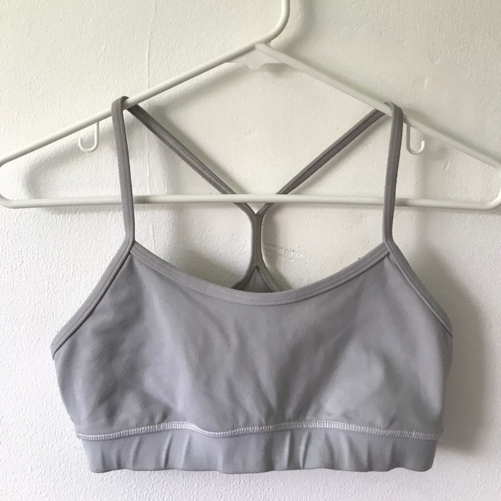 LULULEMON very light grey SPORTS BRA